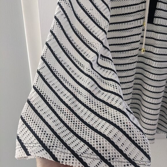 Striped pool coverup, black and white, size large - Picture 6 of 8